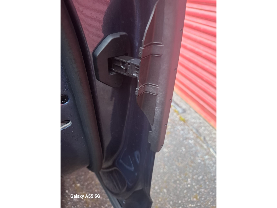 2021 Ford Focus, photo 2 of 9