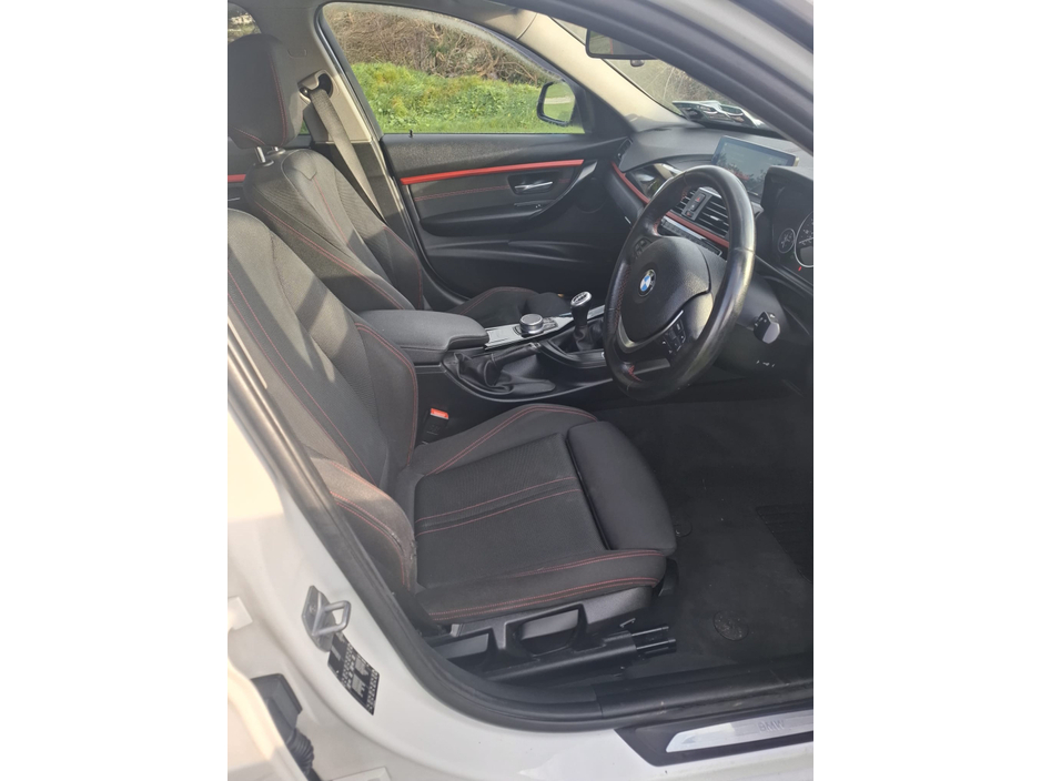 2018 BMW 3 Series, photo 5 of 11