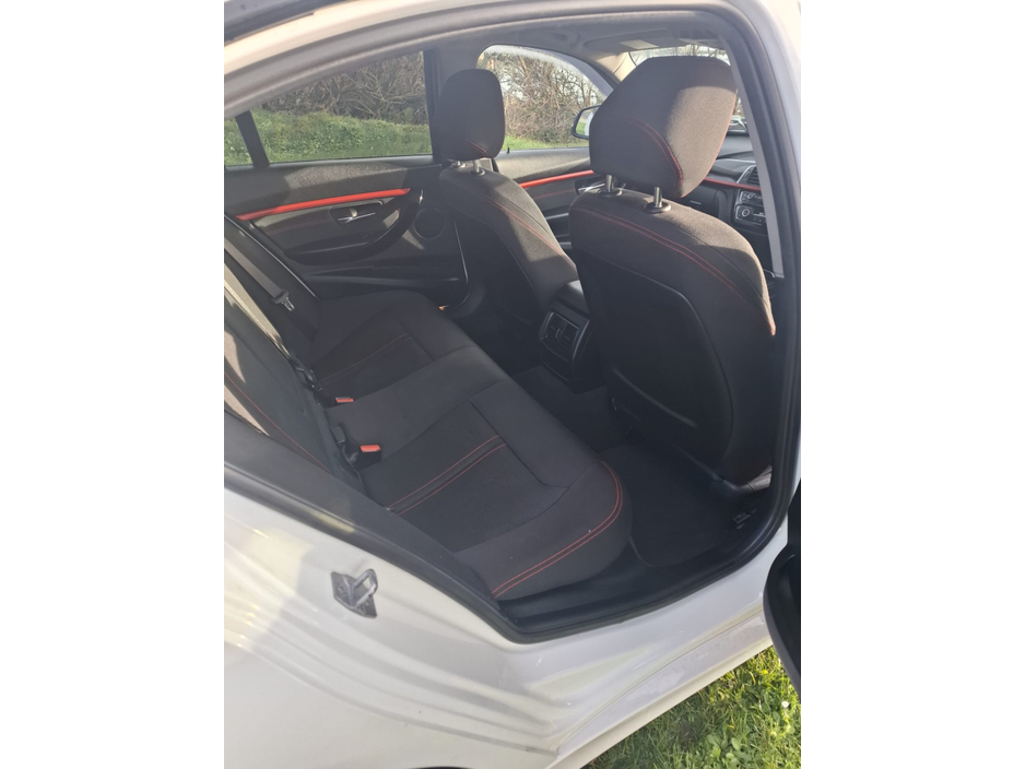 2018 BMW 3 Series, photo 9 of 11